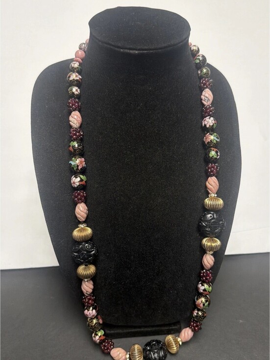 Jewelry - Vintage Art Glass Beaded Necklace Wedding Cake Style Beads Stone Carved Chinese